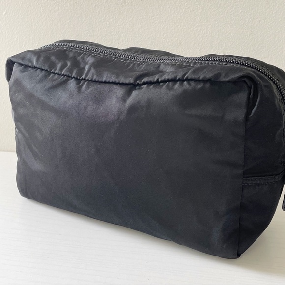 Prada black nylon triangle logo medium cosmetic zip pouch with card - Picture 3 of 15